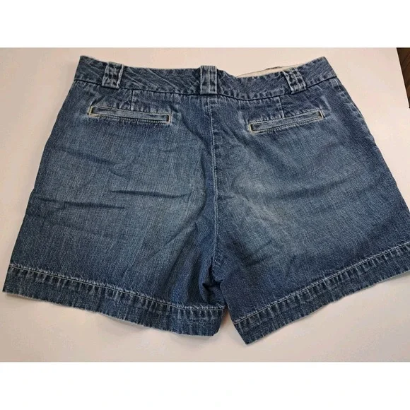 Gap Classic Fit Denim Jean Shorts Women's 8 Blue Capsule Preppy Minimalist - Picture 2 of 9